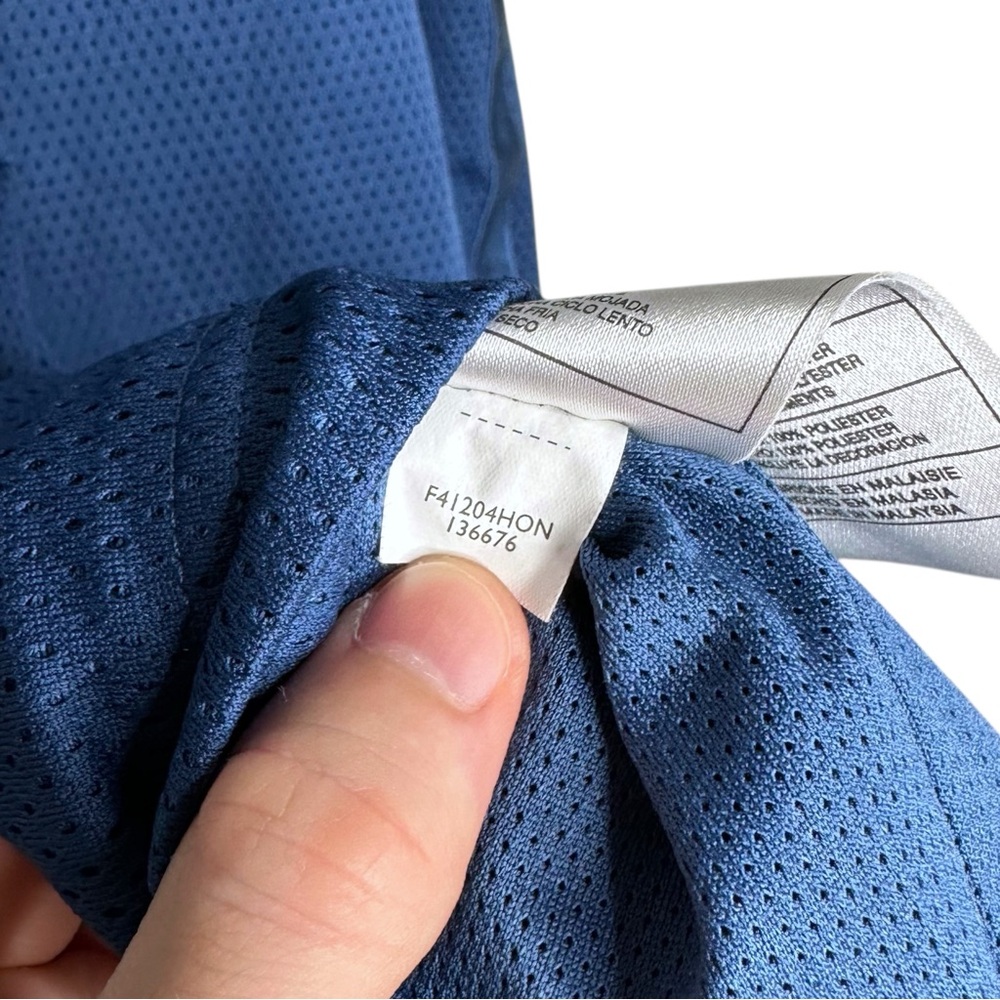 Nike center swoosh shirt - Picture 7 of 7